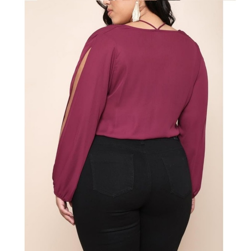 🎉HP🎉🆕🌸Laced up  Open Shoulder Burgundy Top - Picture 8 of 8